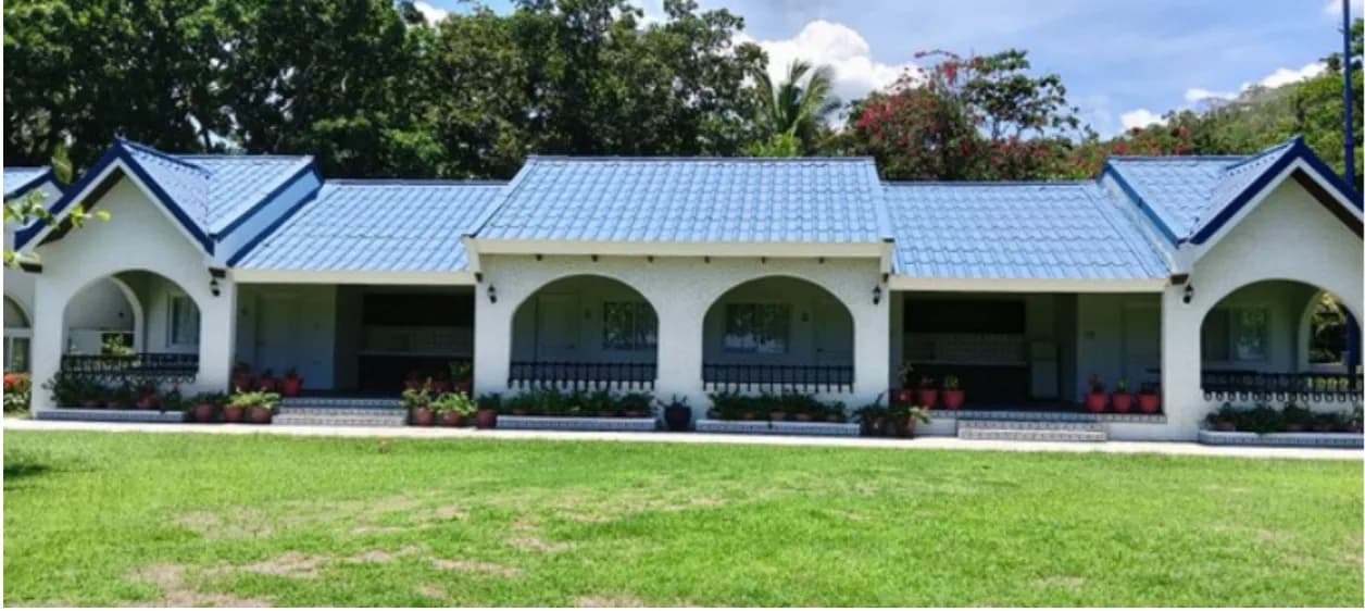 Beach House (unit 1-4)